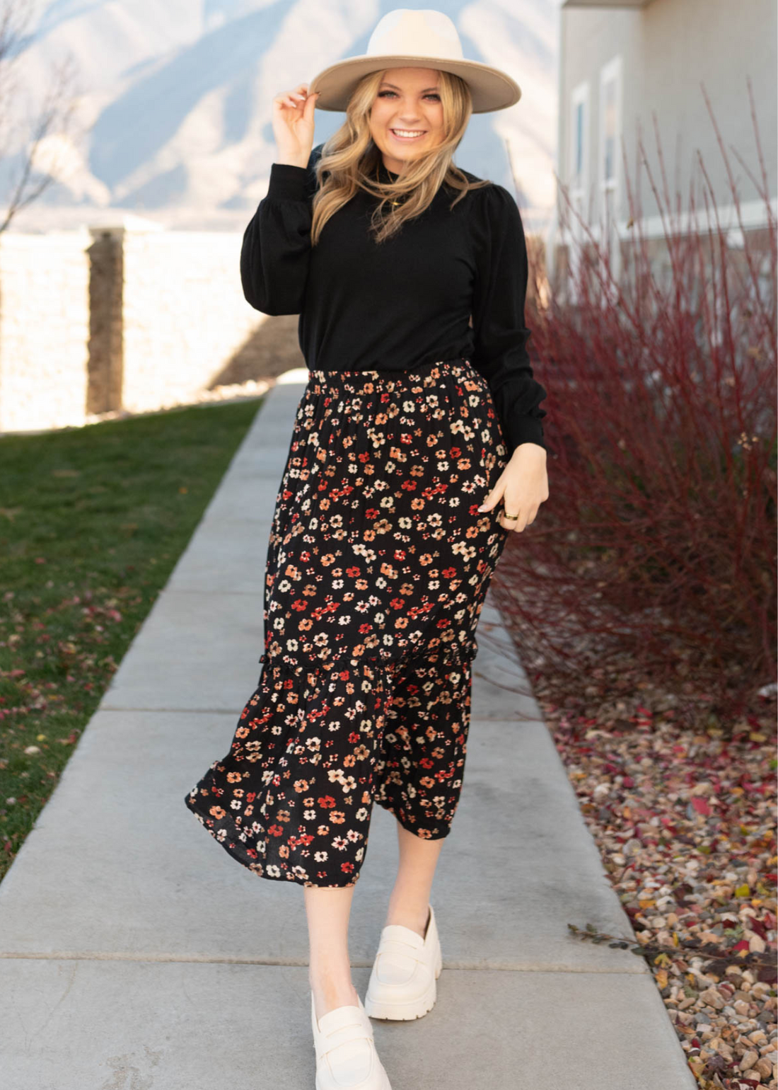 Brie Black Floral Skirt