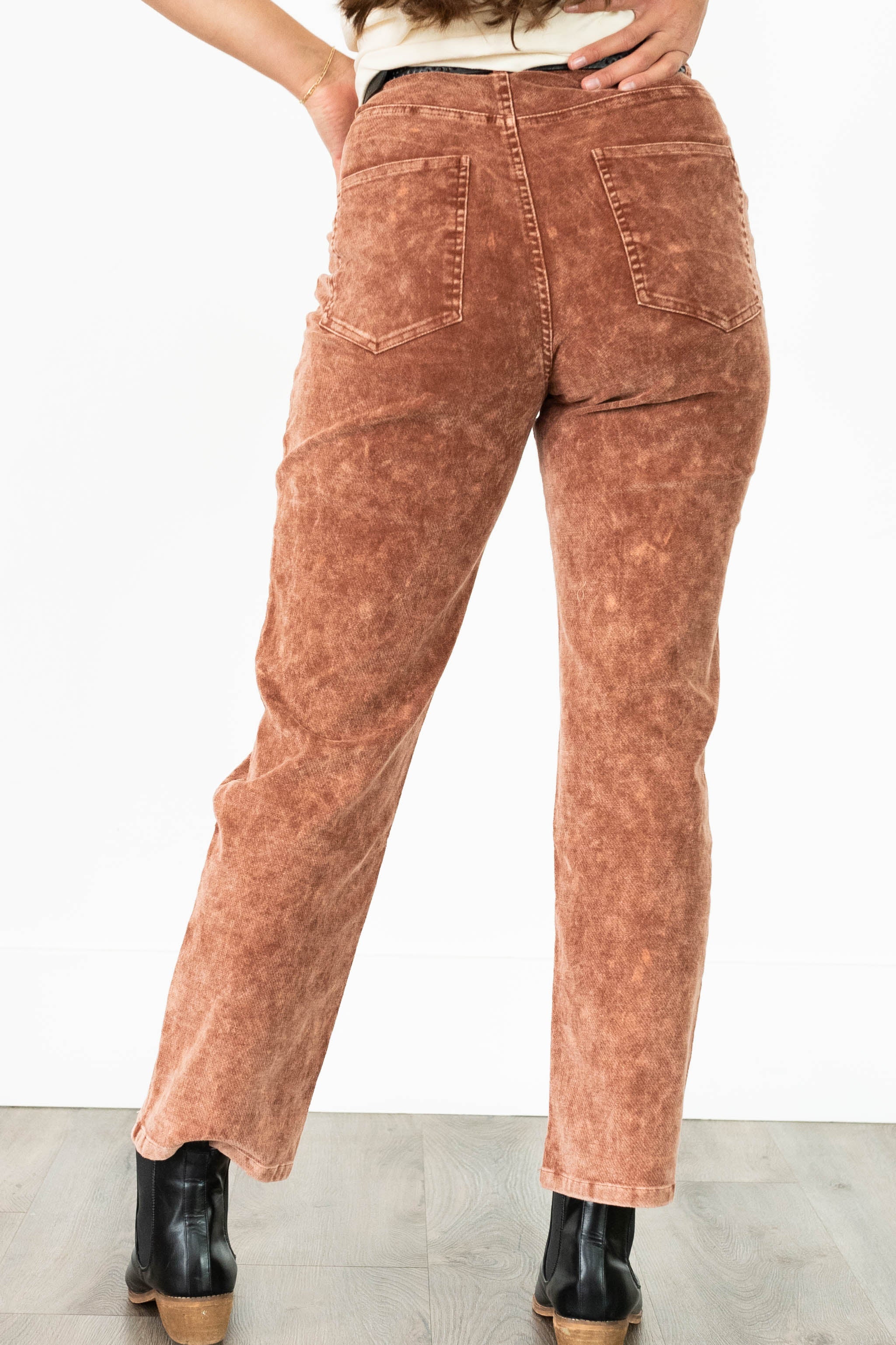 Eira Brown Suede Pants
