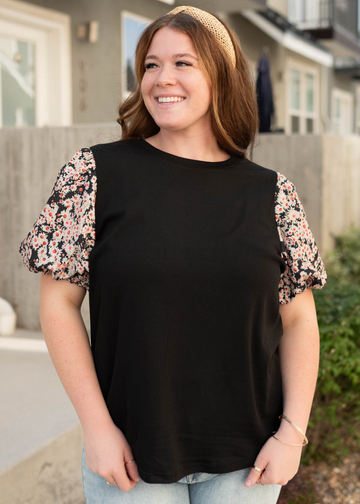 Haisley Black Daisy Print Top