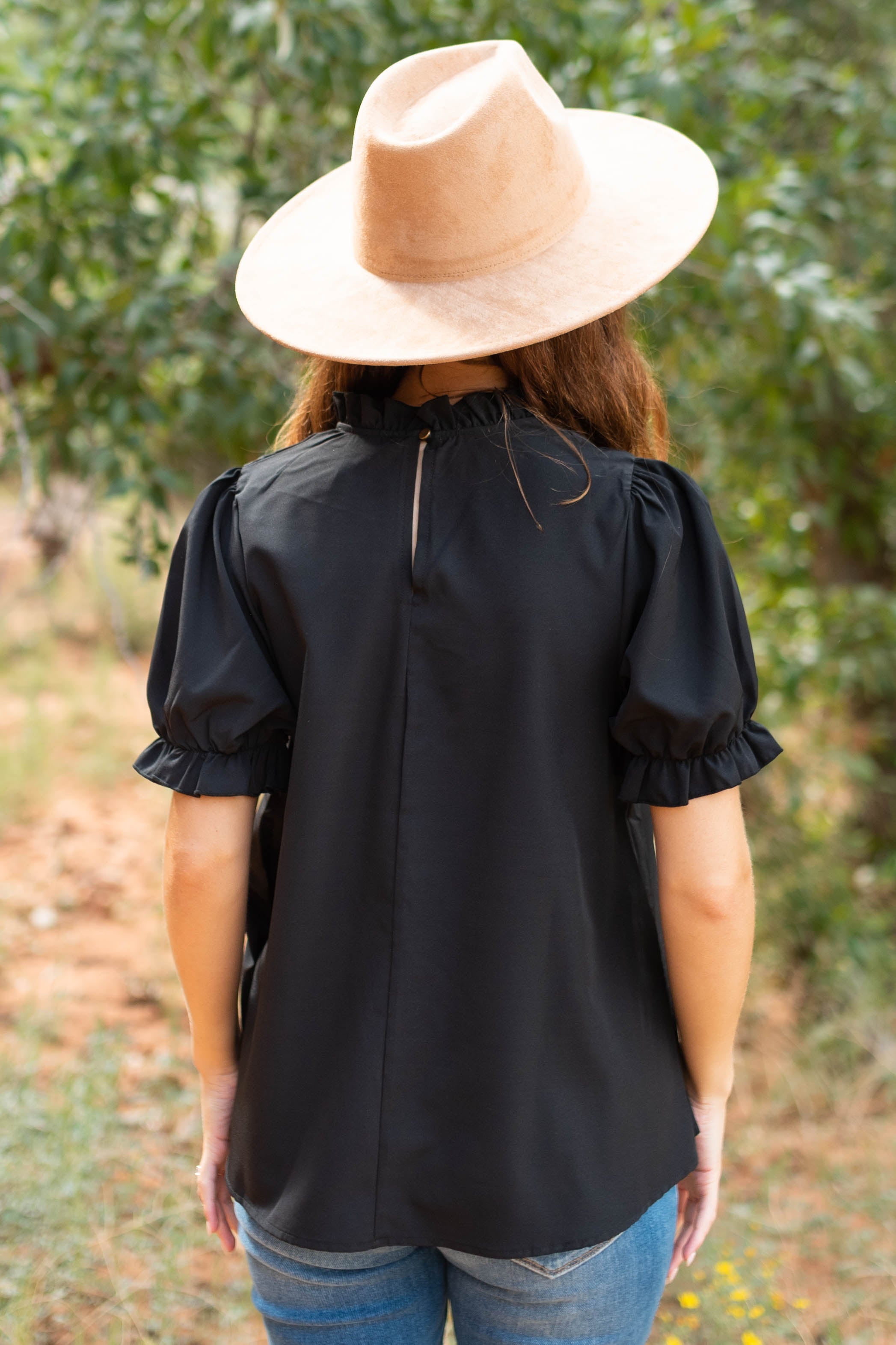 Octavia Black Top