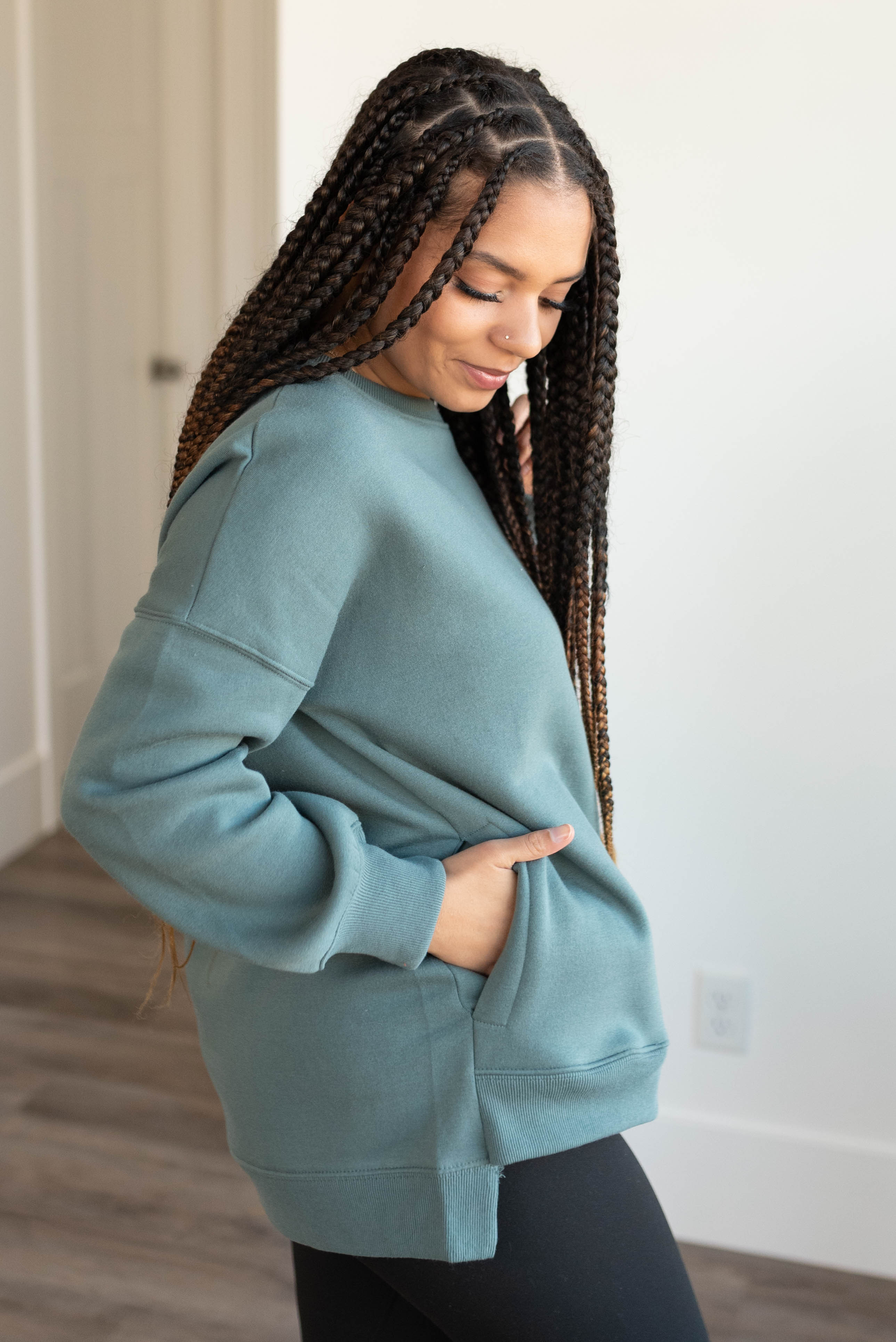 Rayna Jade Pocketed Sweatshirt