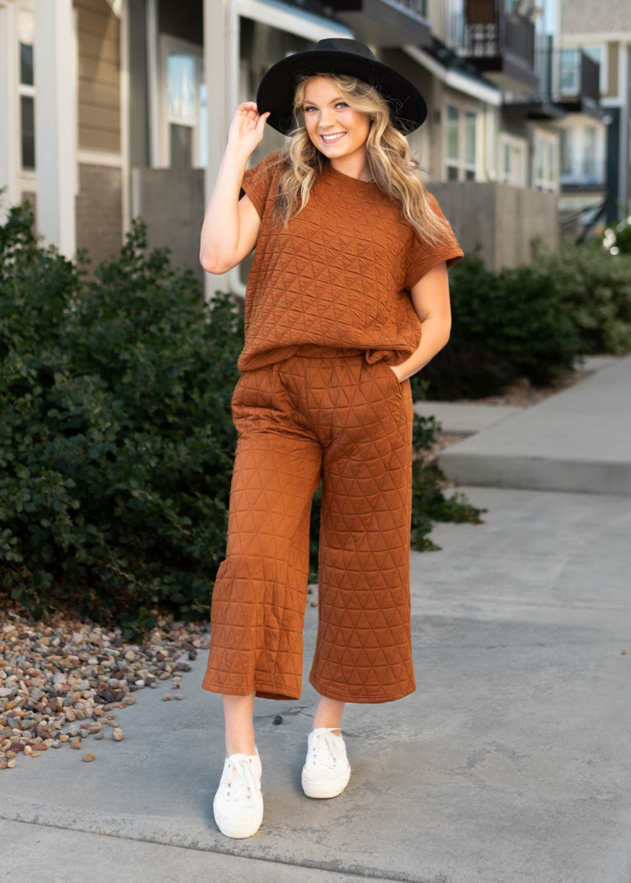 Rhodes Cinnamon Top