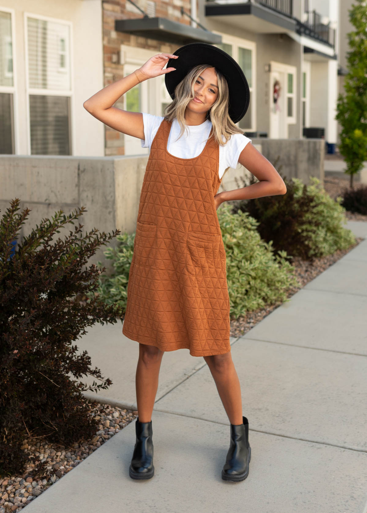 Santia Cinnamon Dress